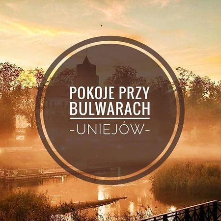 Pokoje Przy Bulwarach Uniejow Exteriör bild